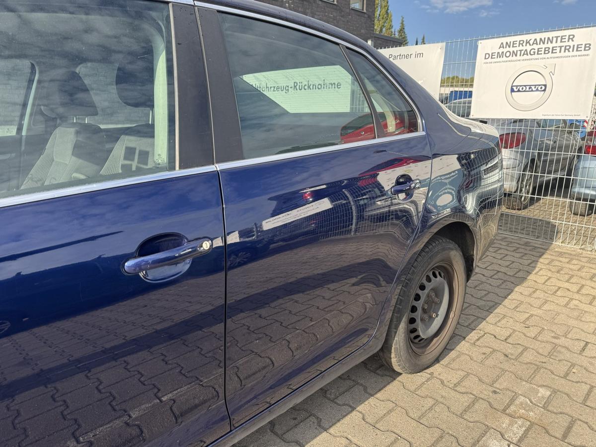 VW Jetta 1K2 original T&uuml;r hinten links LD5Q Shadow Blue Rohbau Bj.2009